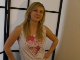 SexyBlonde - Shopping, sex and talking.
